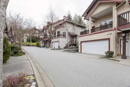 60 15 Forest Park Way, Port Moody, BC, Port moody — Townhouse for sale