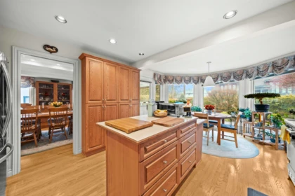 8511 Fairfax Crescent, Richmond, BC, Richmond — Single Family Residence for sale