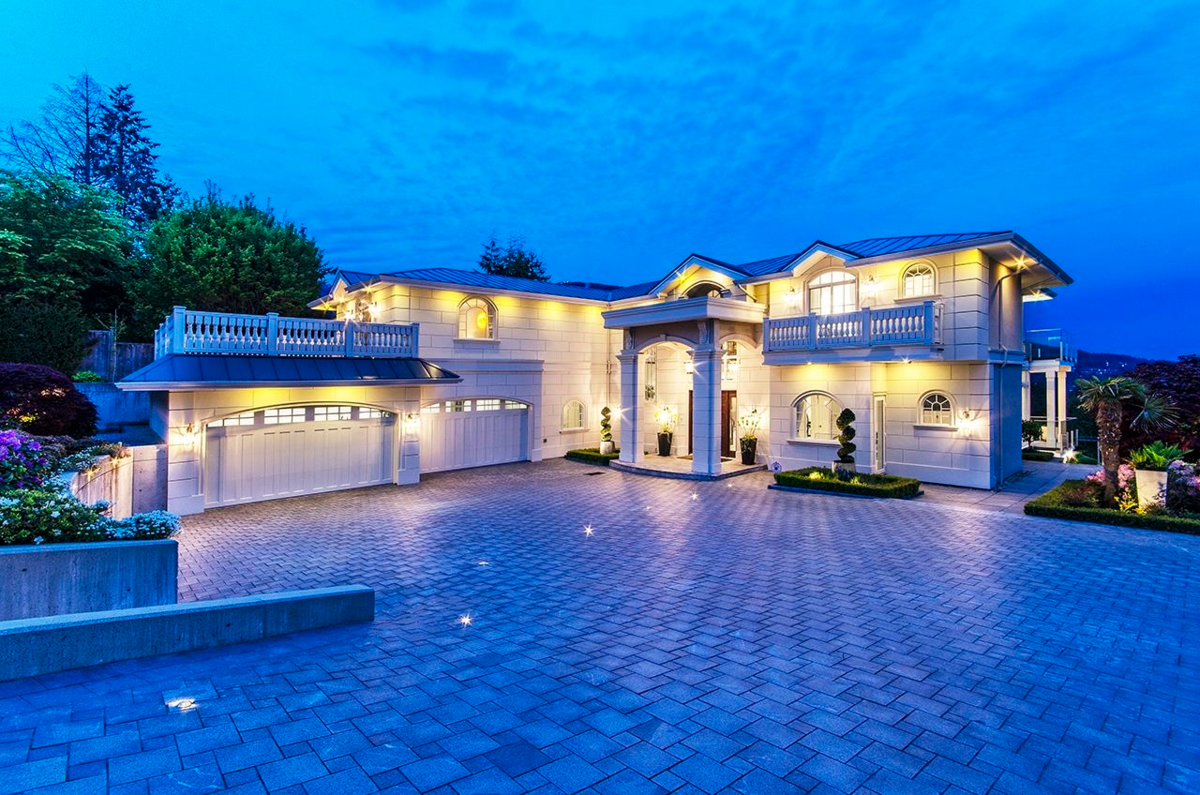 Exterior Front Photo of 890 Kenwood Road, West Vancouver, BC