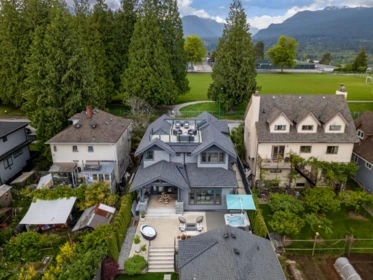 3836 Eton Street, Burnaby, BC, Burnaby — Single Family Residence for sale