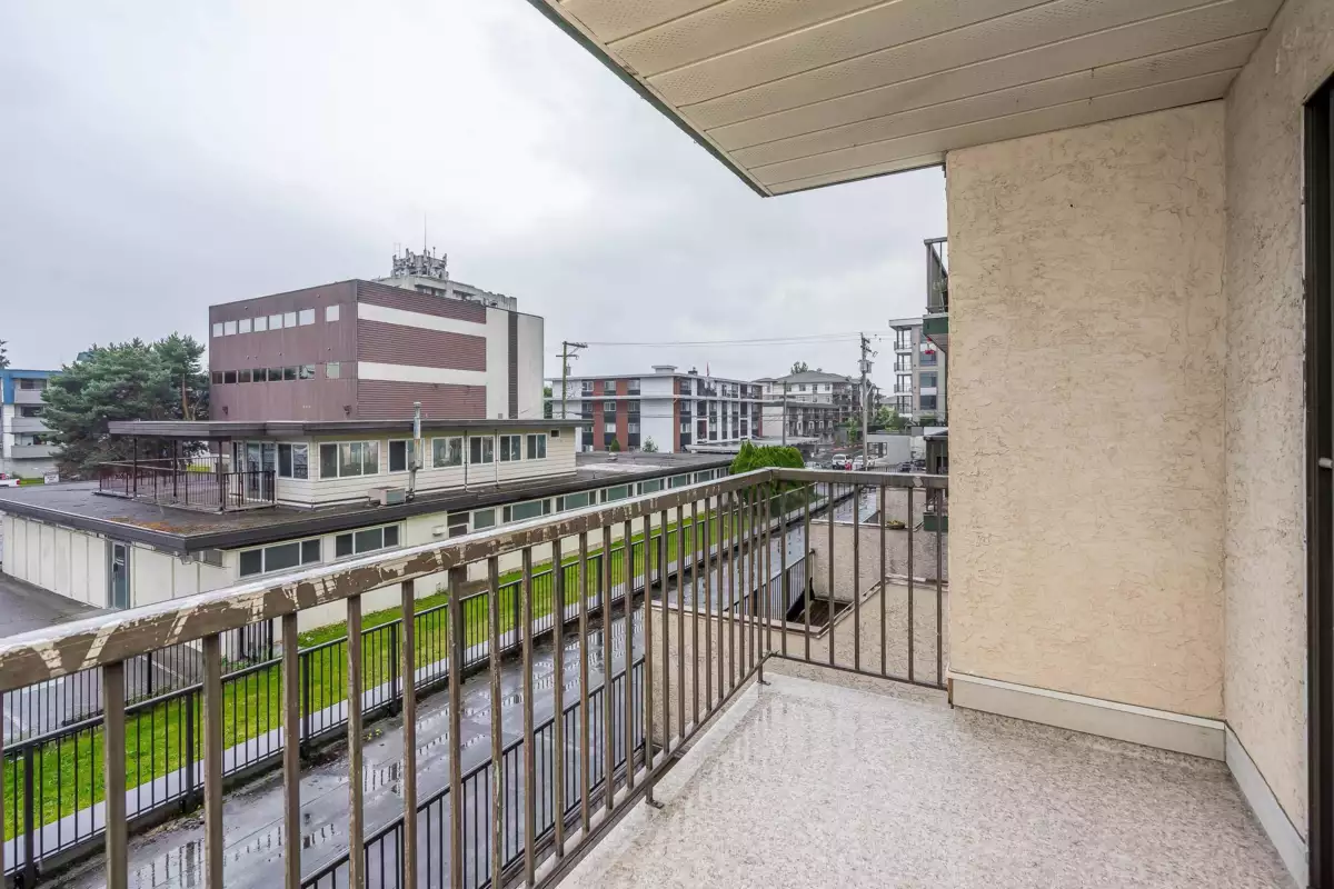 Basement Recreation Room Photo of 206 45744 Spadina Avenue, Chilliwack, BC