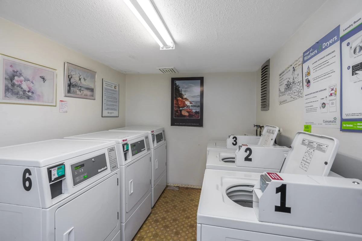 Hallway Photo of 206 45744 Spadina Avenue, Chilliwack, BC