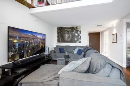 407 499 Broughton Street, Vancouver, BC