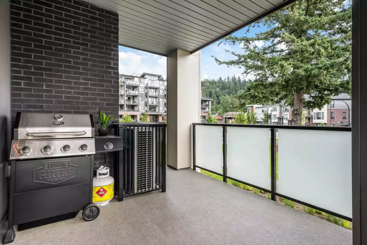 Outdoor Deck Photo of 210 45505 Campus Drive, Chilliwack, BC