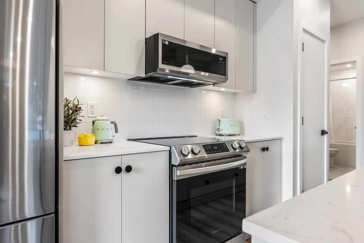 Primary Bathroom Photo of 210 45505 Campus Drive, Chilliwack, BC