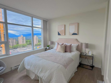 1802 4880 Bennett Street, Burnaby, BC, Burnaby — Apartment/Condo for sale