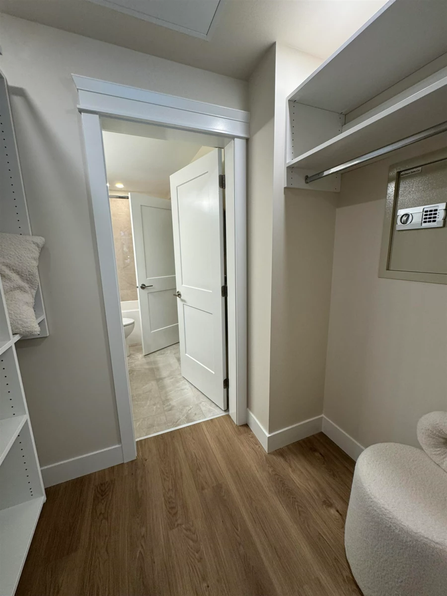 Primary Bathroom Photo of 312 20932 83 Avenue, Langley, BC