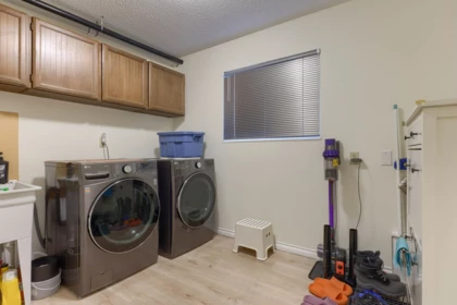 Primary Bathroom Photo of 8800 Ashby Place, Richmond, BC