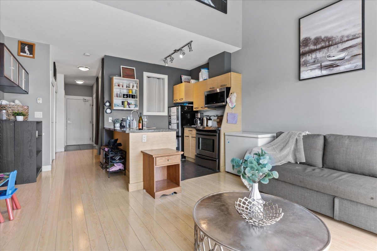 Breakfast Nook Photo of 405 1975 Mccallum Road, Abbotsford, BC