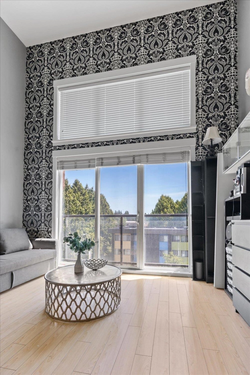 Family Room Photo of 405 1975 Mccallum Road, Abbotsford, BC