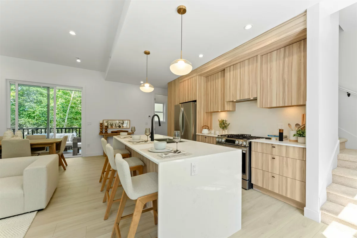 Primary Bathroom Photo of 8 8924 Cedar Street, Mission, BC