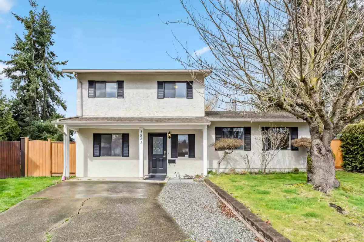 Exterior Front Photo of 1831 Keys Place, Abbotsford, BC