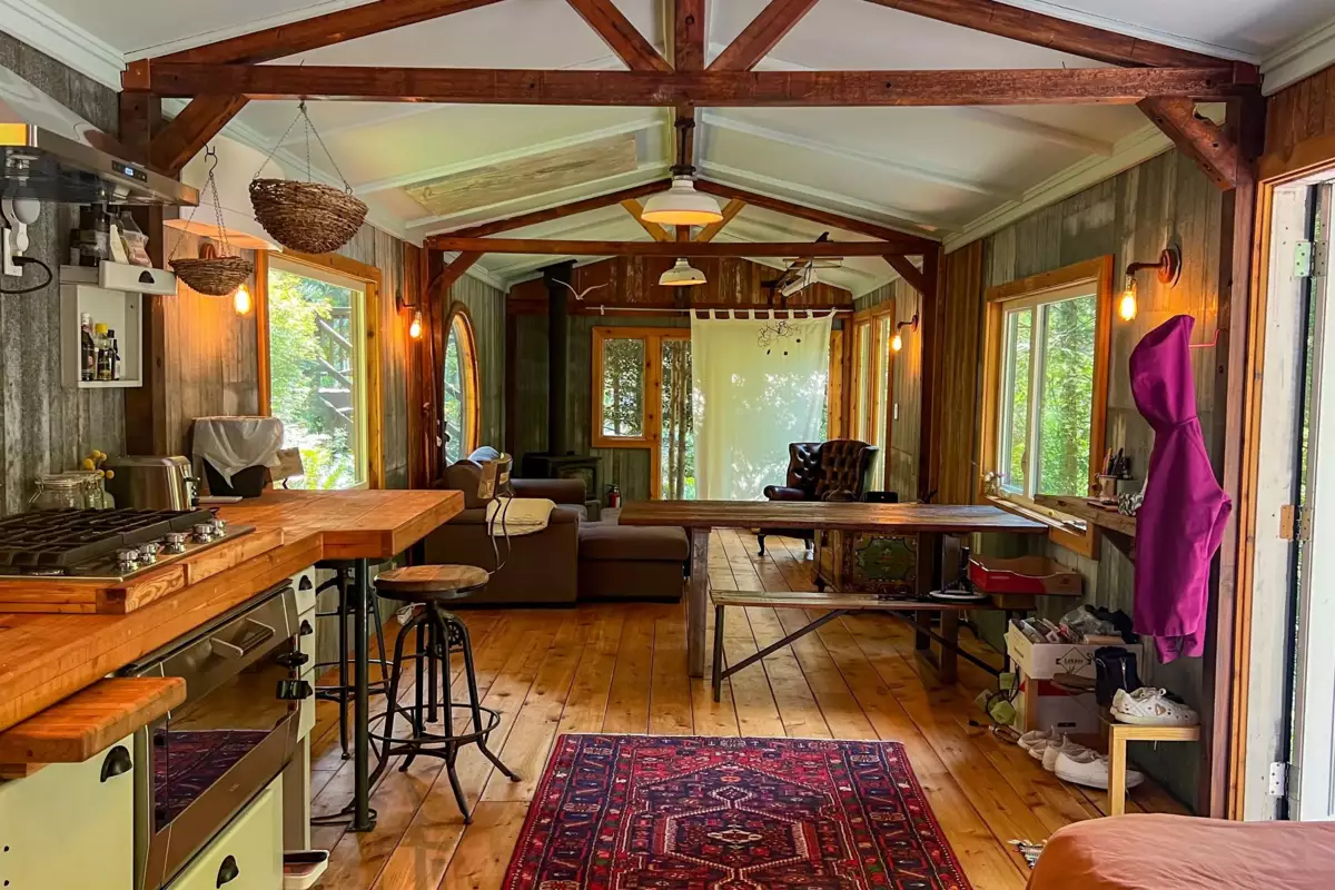 Front Yard Photo of 1380 Fernie Road, Bowen Island, BC