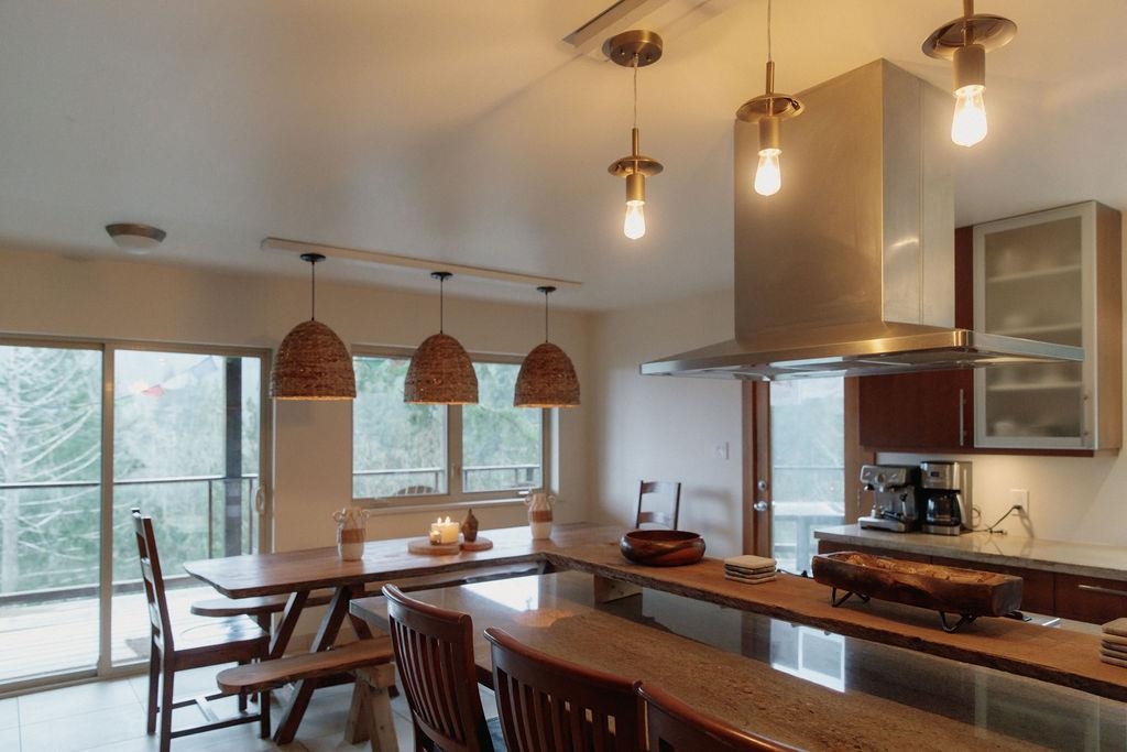 Primary Bathroom Photo of 1380 Fernie Road, Bowen Island, BC