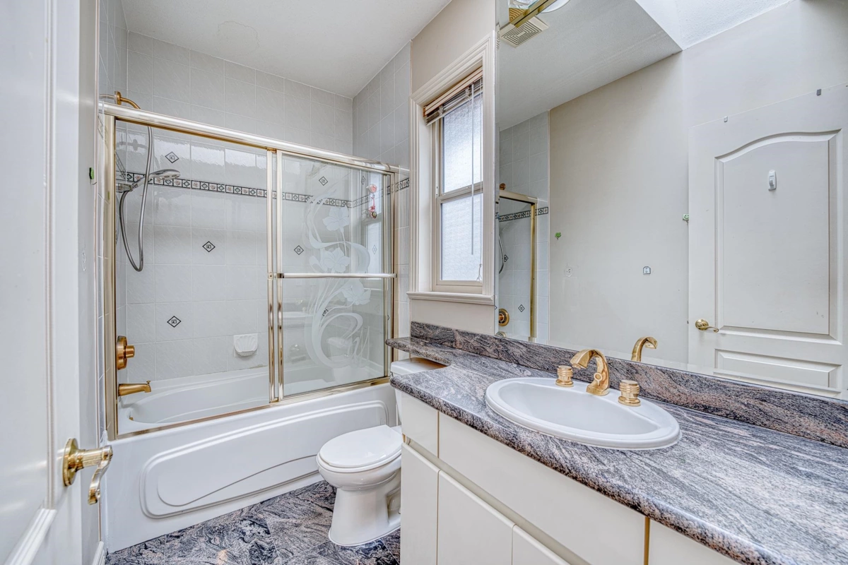 Entry Foyer Photo of 5471 Garrison Road, Richmond, BC