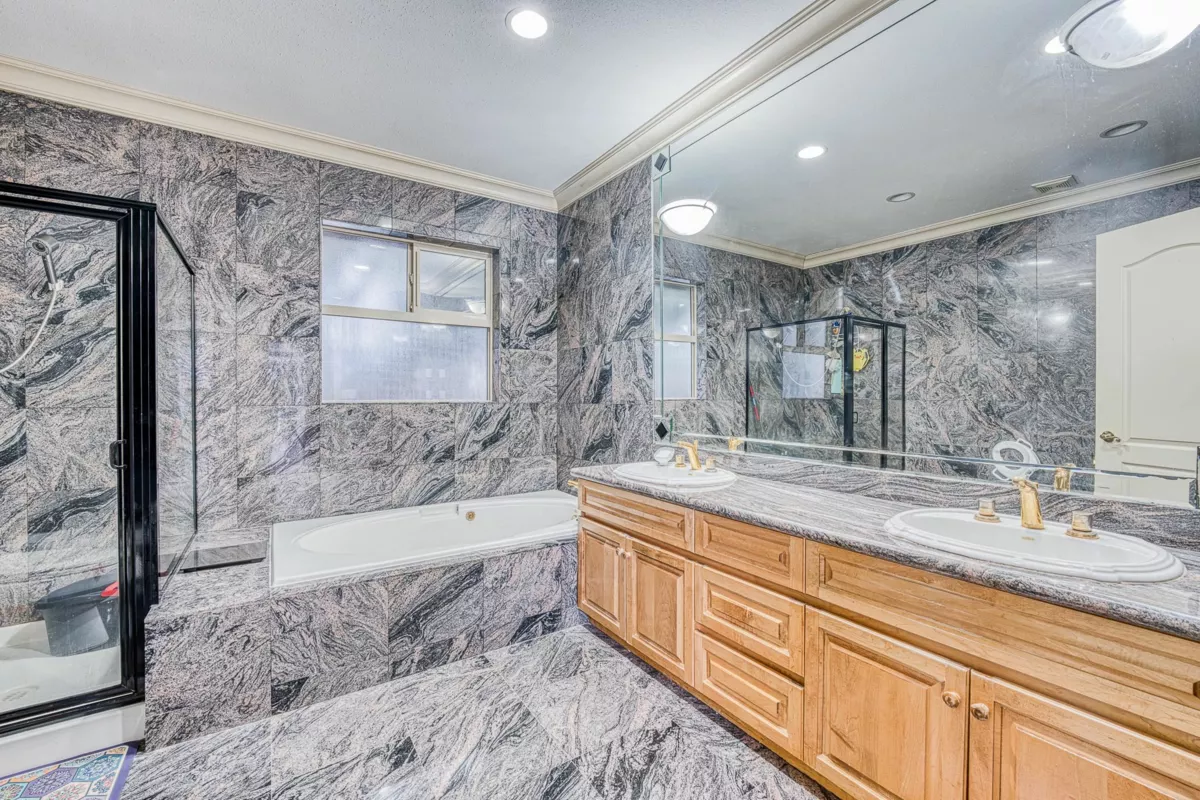 Powder Room Photo of 5471 Garrison Road, Richmond, BC