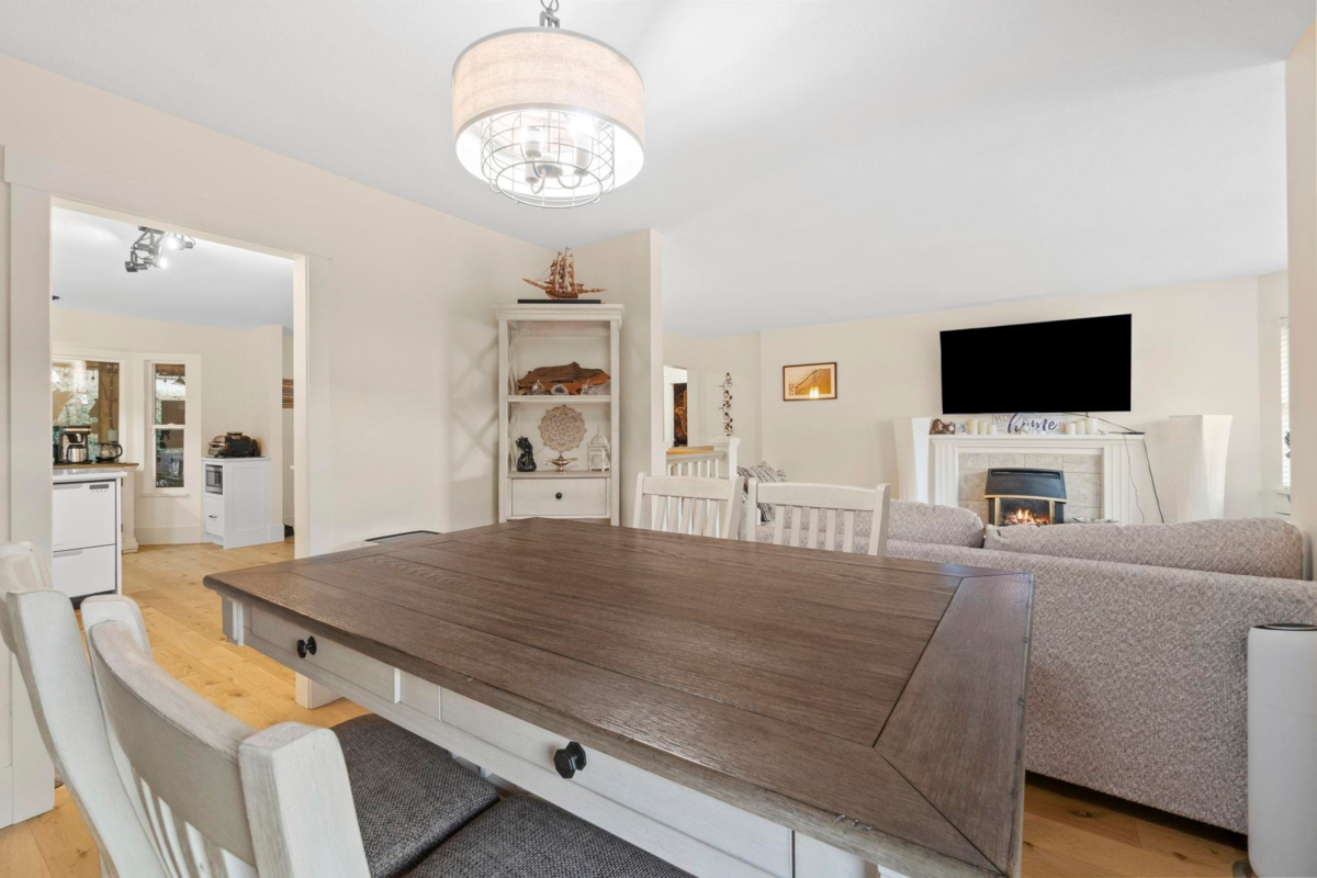 Pantry Photo of 3038 Mcmillan Road, Abbotsford, BC