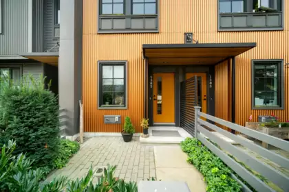 1385 Marinaside Place, Squamish, BC, Squamish — Townhouse for sale