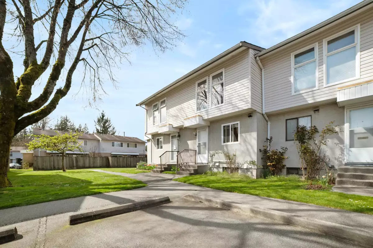 Exterior Rear Photo of 2 3558 E 49th Avenue, Vancouver, BC