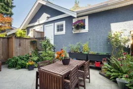 49 E 13th Avenue, Vancouver, BC