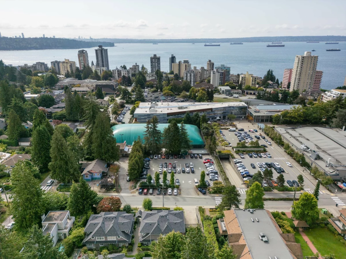 Community Amenities Photo (Clubhouse) of 2133 Gordon Avenue, West Vancouver, BC
