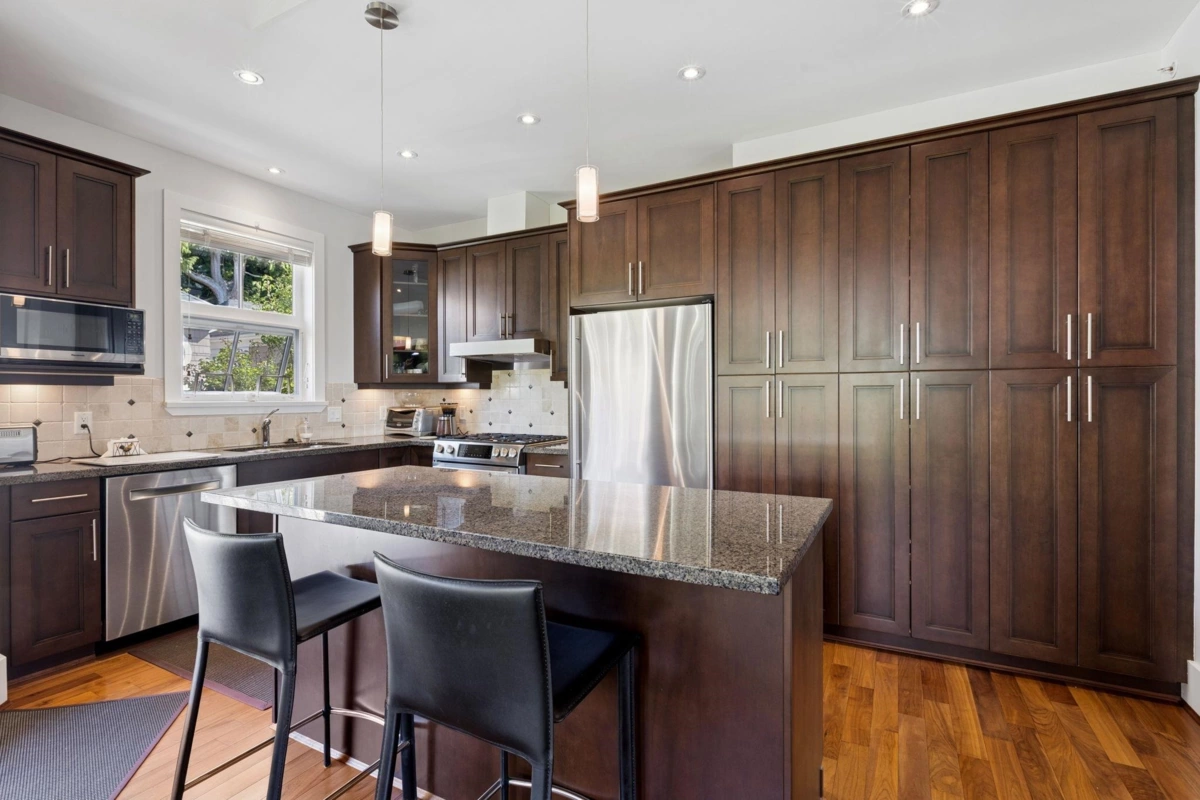 Pantry Photo of 2133 Gordon Avenue, West Vancouver, BC