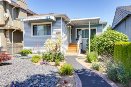 4449 Dundas Street, Burnaby, BC