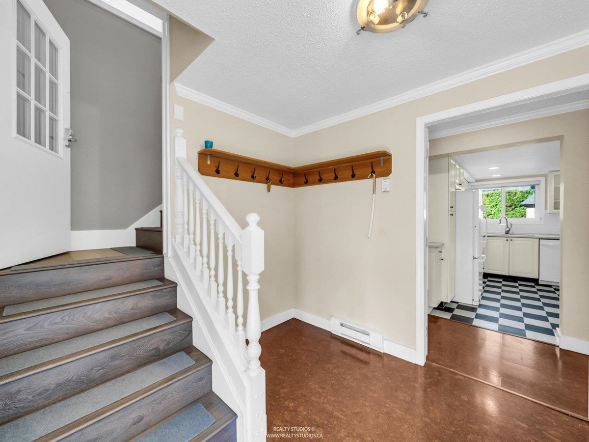 Living Room Photo of 6500 Azure Road, Richmond, BC