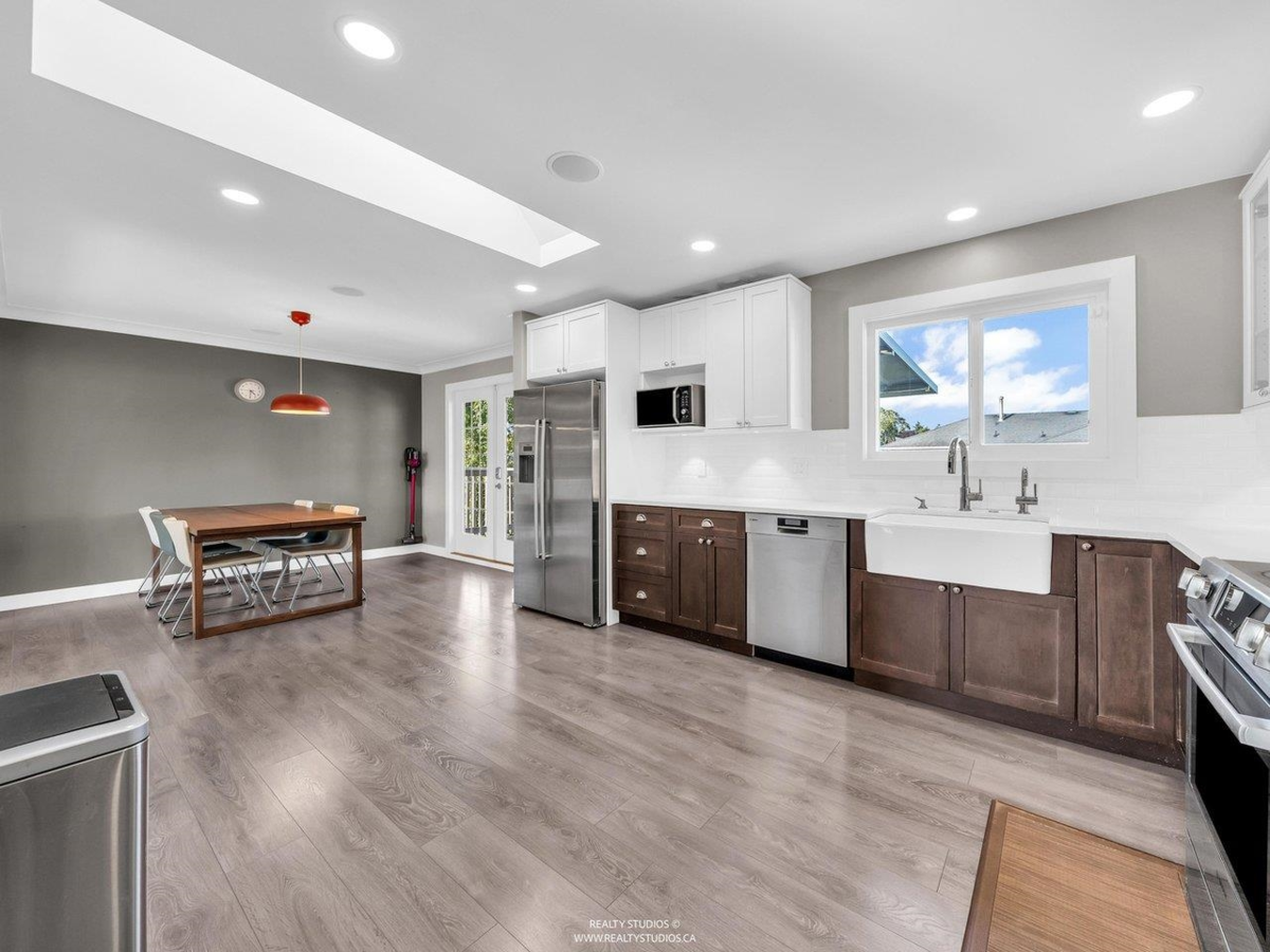 Primary Bathroom Photo of 6500 Azure Road, Richmond, BC