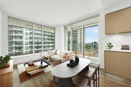1305 3809 Evergreen Place, Burnaby, BC, Burnaby — Apartment/Condo for sale