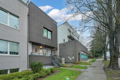 Outdoor Kitchen Photo of 2071 E 1st Avenue, Vancouver, BC