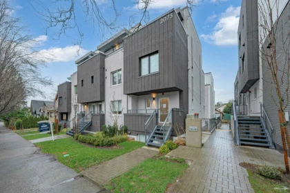 Swimming Pool Photo of 2071 E 1st Avenue, Vancouver, BC