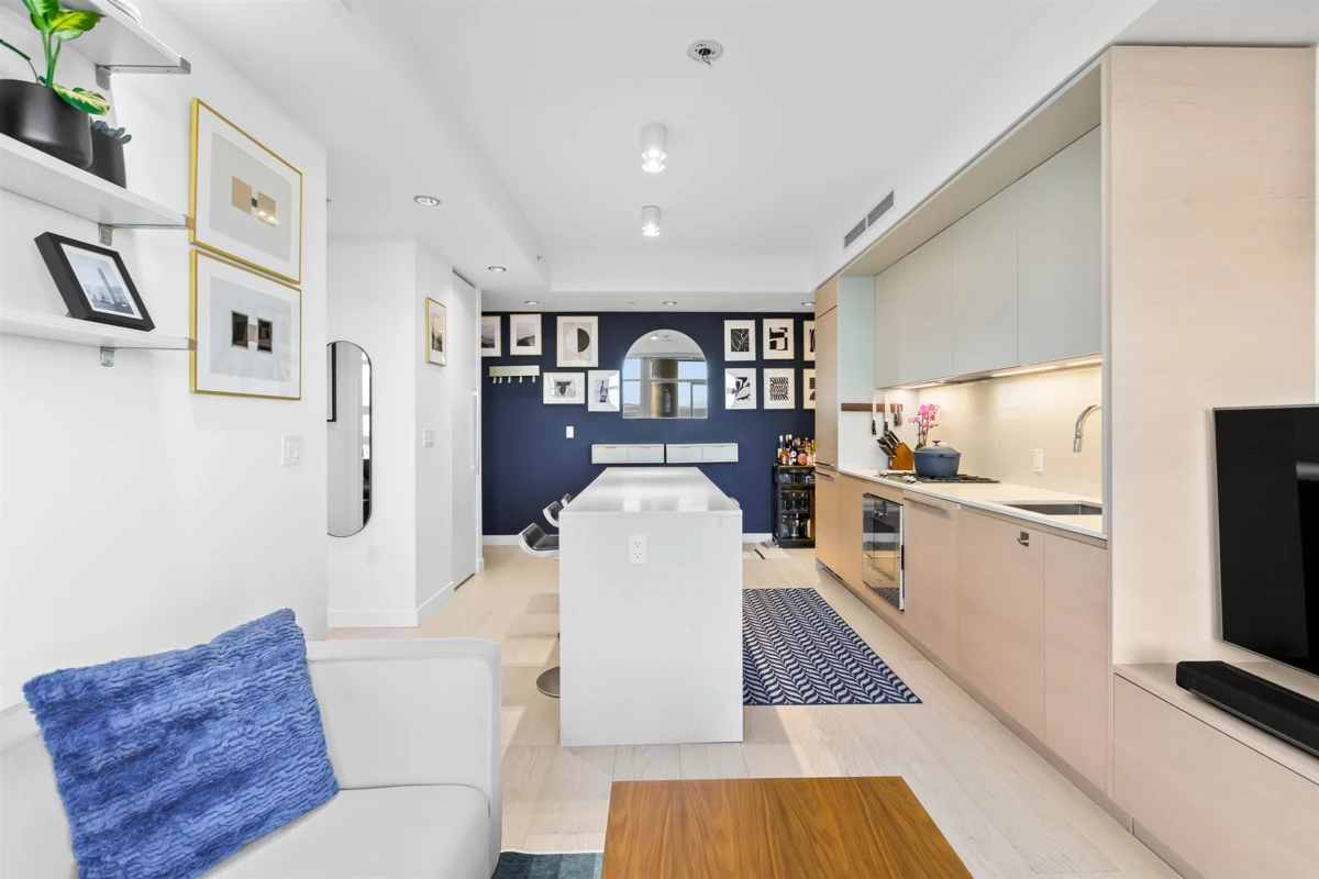 Basement Recreation Room Photo of 3601 1289 Hornby Street, Vancouver, BC