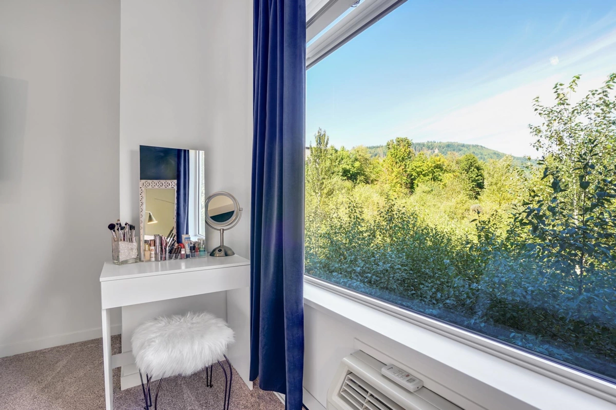 Basement Recreation Room Photo of 216 2238 Whatcom Road, Abbotsford, BC