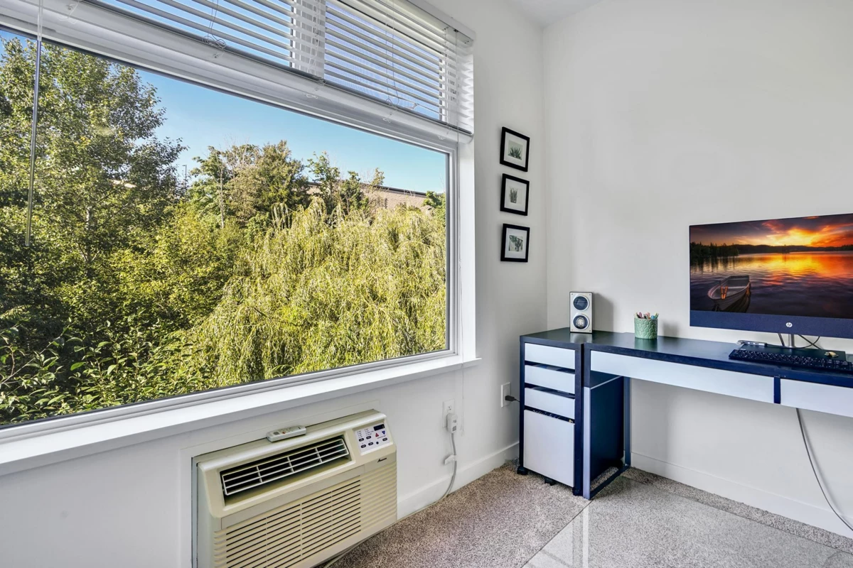 Guest Bathroom Photo of 216 2238 Whatcom Road, Abbotsford, BC