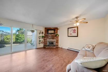 23 10840 Springmont Drive, Richmond, BC, Richmond — Townhouse for sale