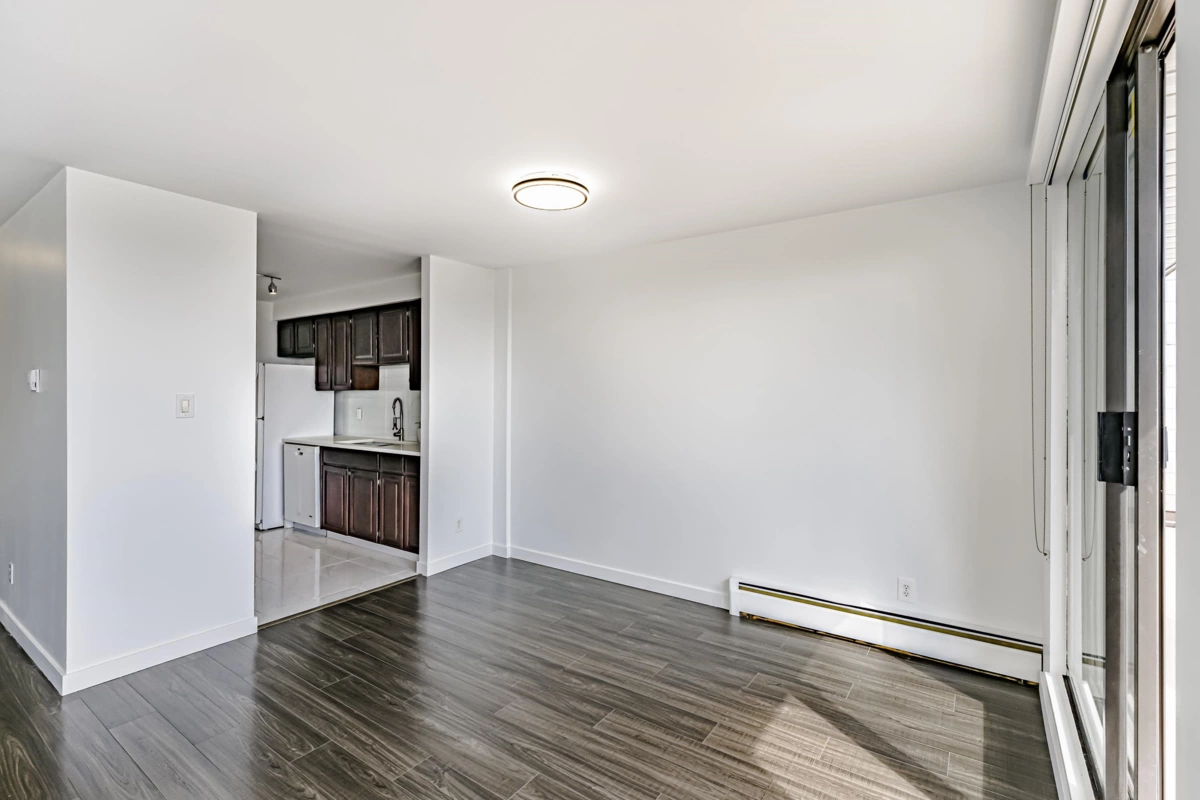 Guest Bathroom Photo of 302 225 Sixth Street, New Westminster, BC