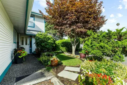 402 7500 Columbia Street, Mission, BC, Mission BC — 2 bed townhouse for sale