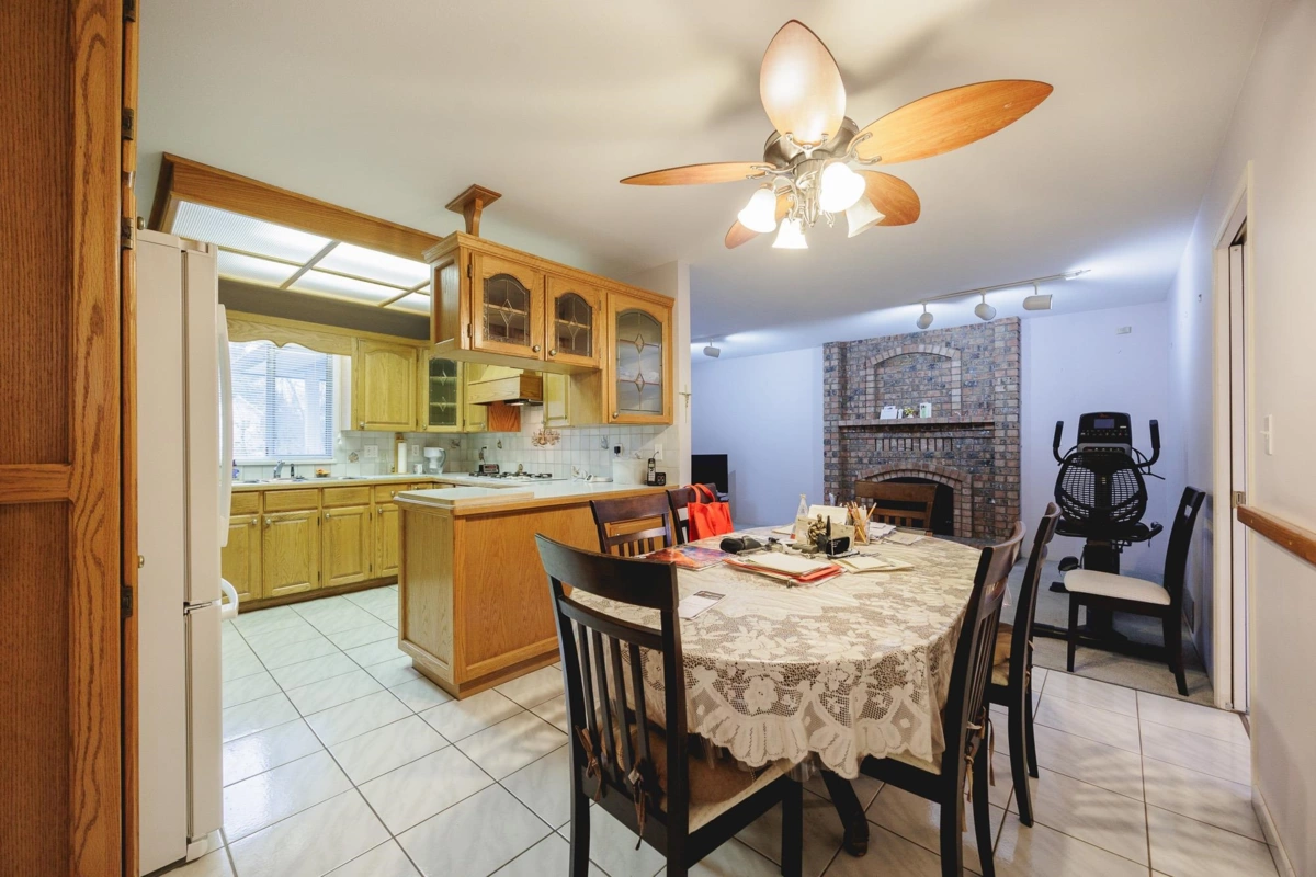 Dining Area Photo of 9437 151 Street, Surrey, BC