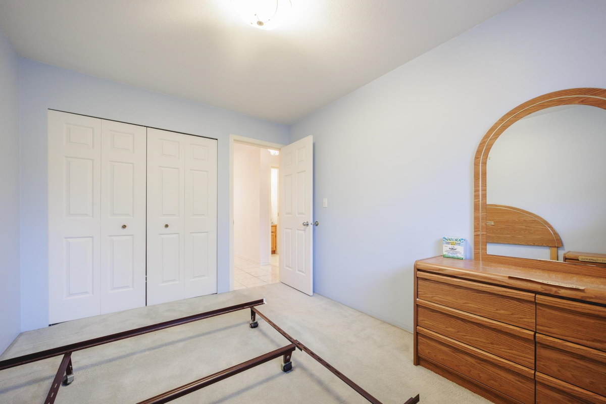 Mudroom Photo of 9437 151 Street, Surrey, BC