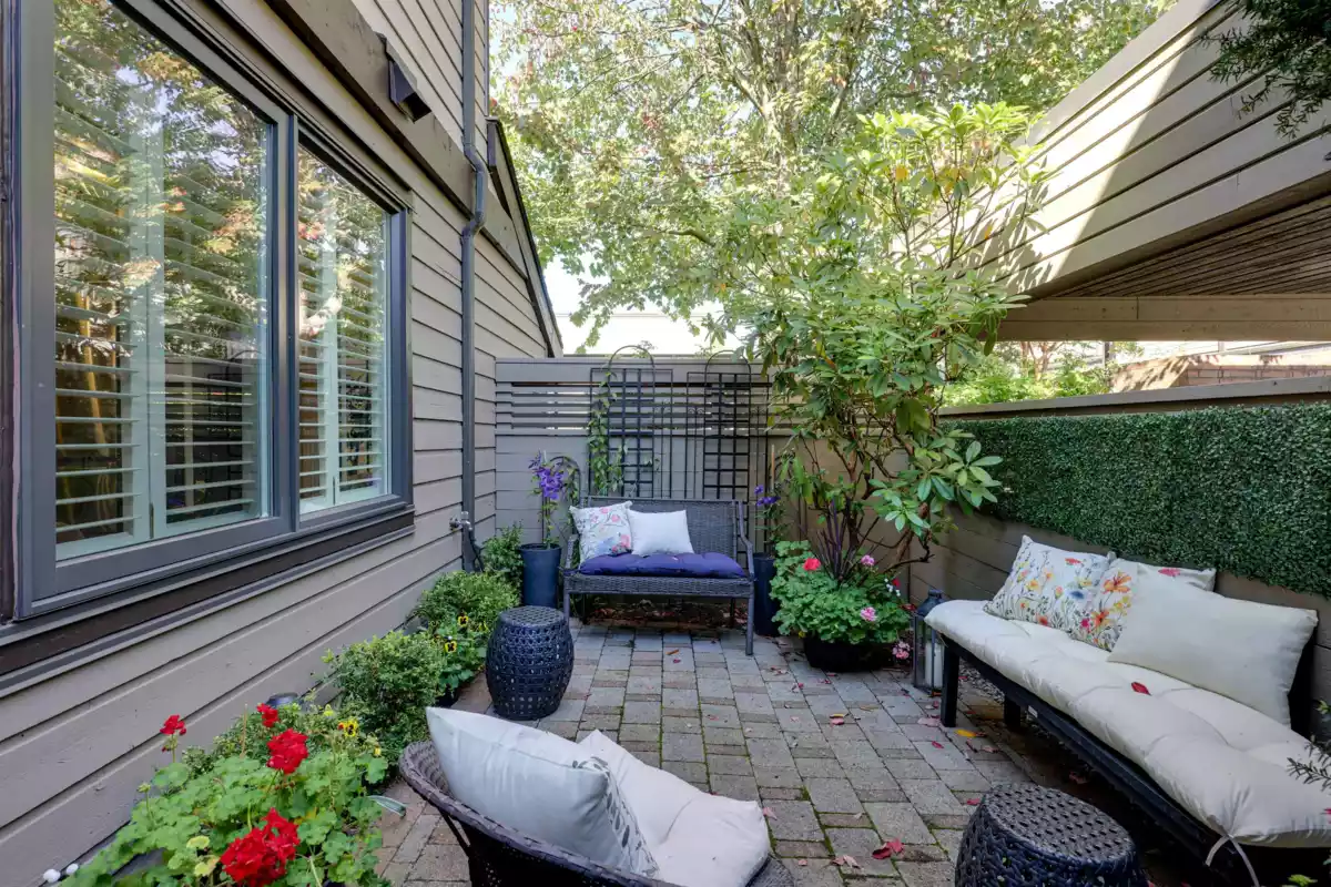 Outdoor Kitchen Photo of 4035 Springtree Drive, Vancouver, BC