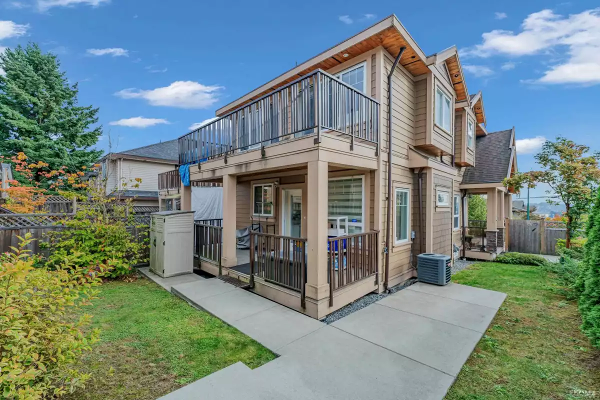 Garden / Landscaping Photo of 311 Nelson Street, Coquitlam, BC