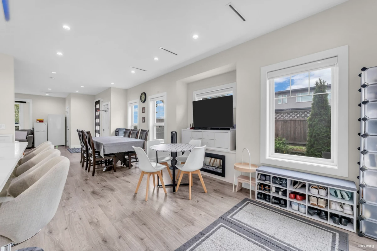 Pantry Photo of 311 Nelson Street, Coquitlam, BC