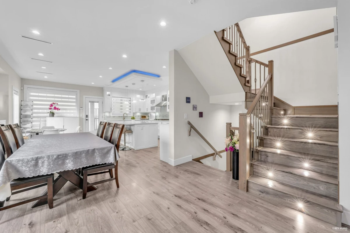 Primary Bathroom Photo of 311 Nelson Street, Coquitlam, BC