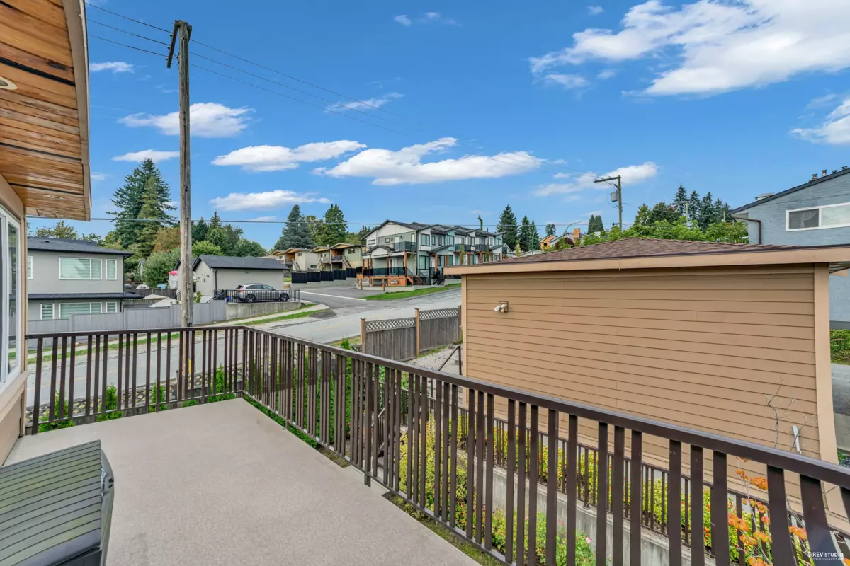 Staircase Photo of 311 Nelson Street, Coquitlam, BC
