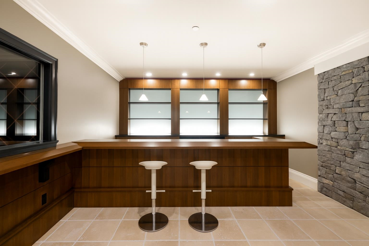 Outdoor Patio Photo of 920 Pyrford Road, West Vancouver, BC