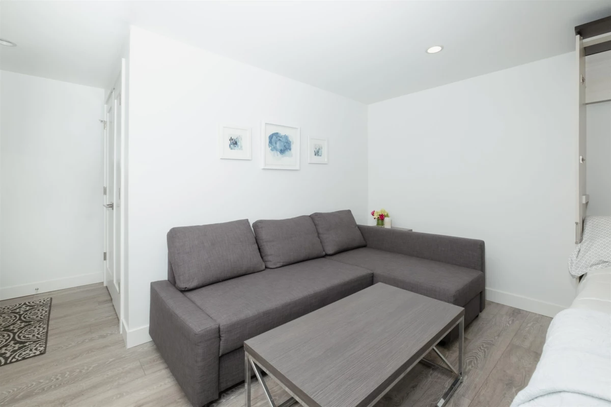 Hallway Photo of 1095 W Keith Road, North Vancouver, BC