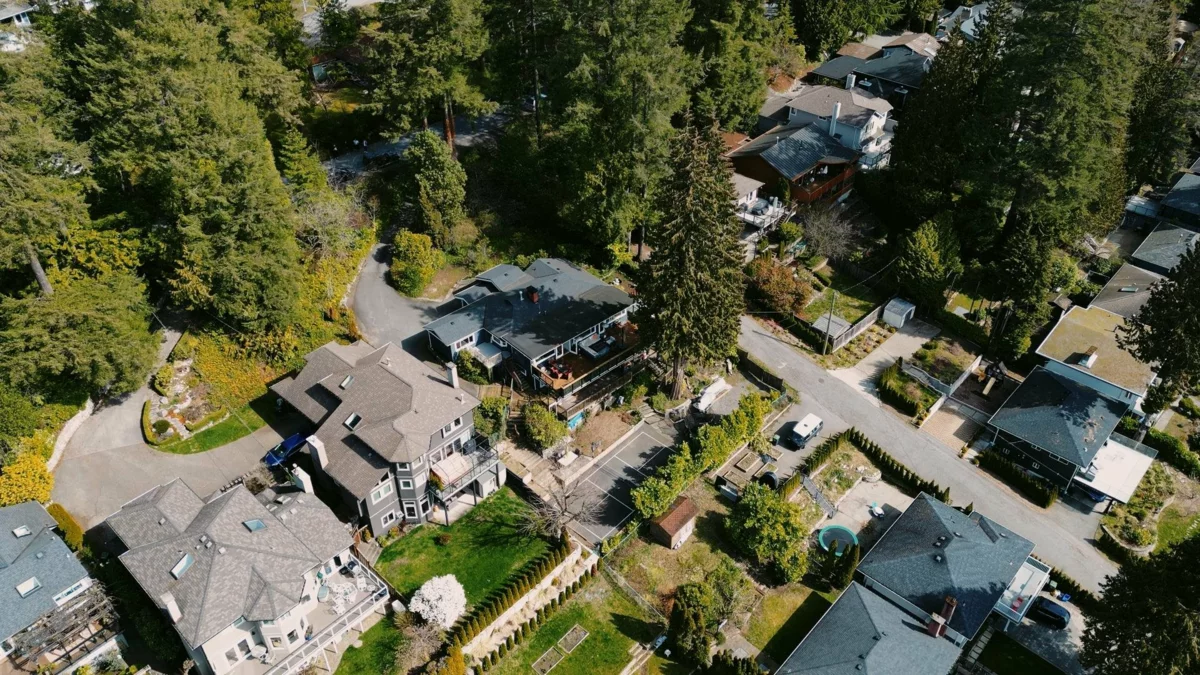 Hot Tub / Spa Photo of 1095 W Keith Road, North Vancouver, BC