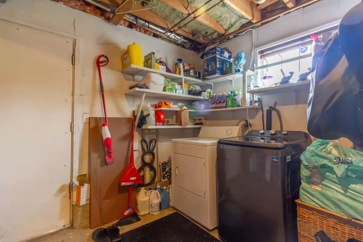 Basement Recreation Room Photo of 406 Schoolhouse Street, Coquitlam, BC