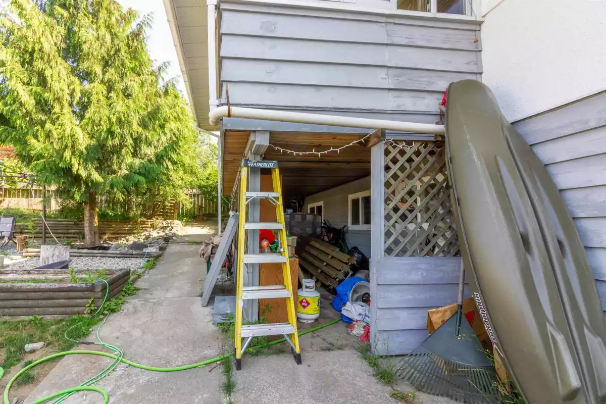 Staircase Photo of 406 Schoolhouse Street, Coquitlam, BC